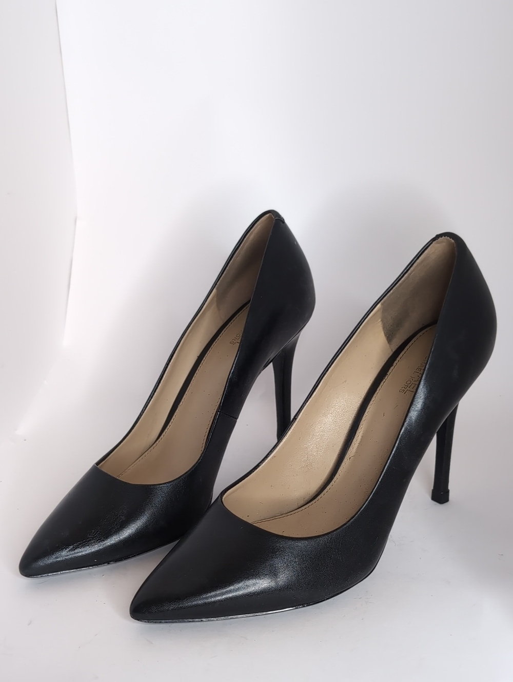 Classic Black Pointed-Toe Stiletto Pumps